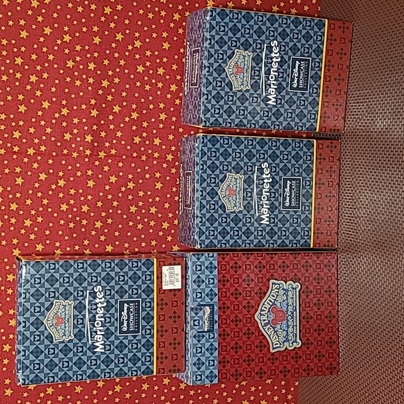 Jim Shore Disney Mickey & Minnie Marionette - Picture 12 of 12